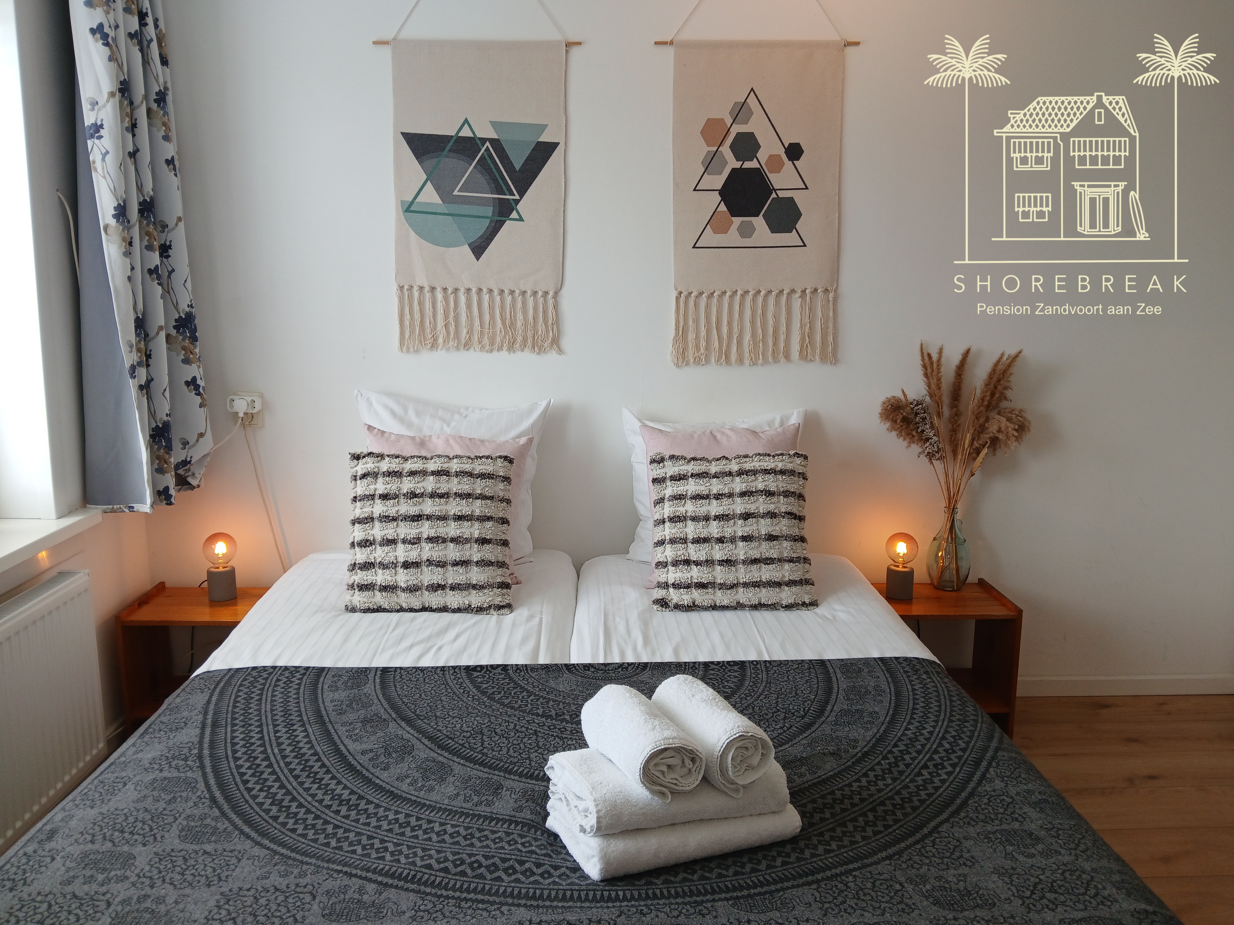 studio 2 bed logo