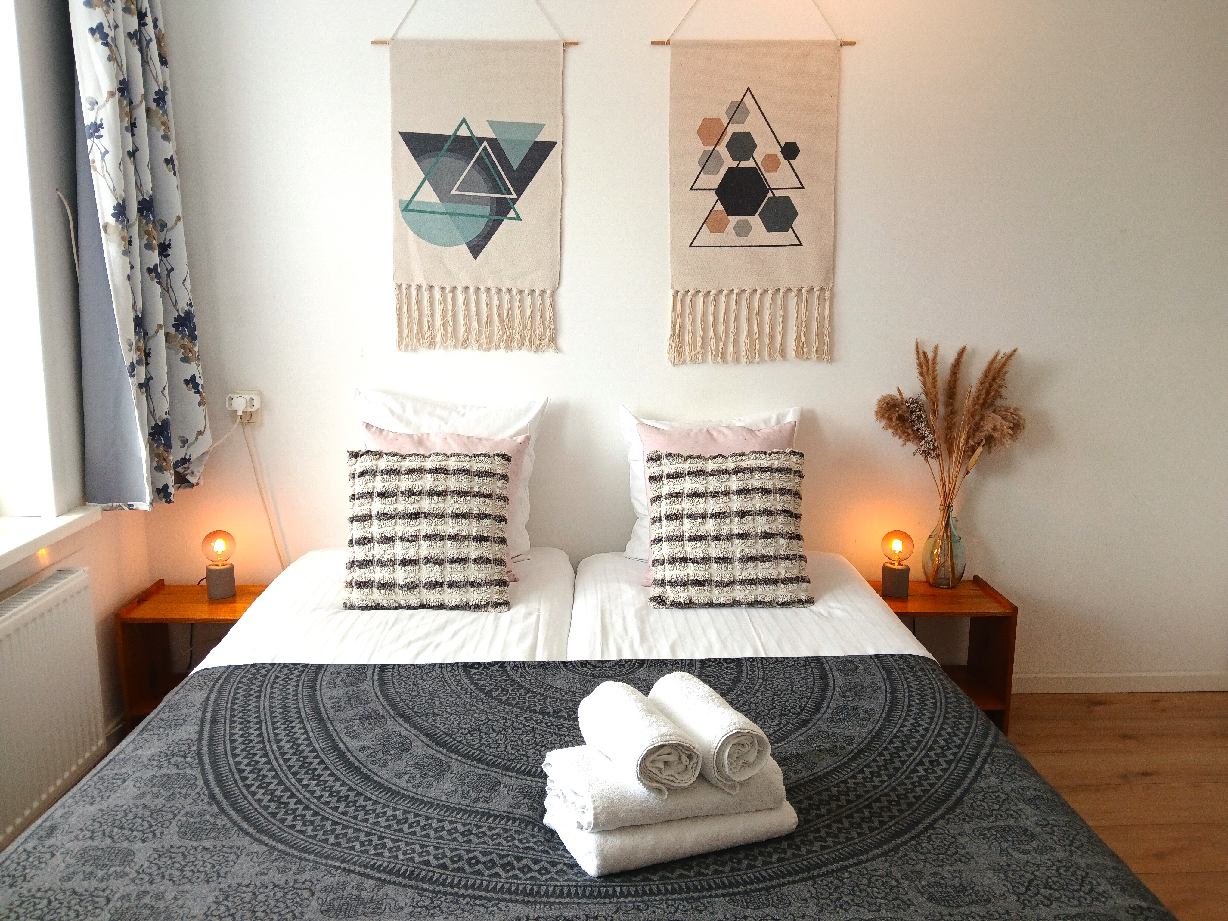 studio 2 bed